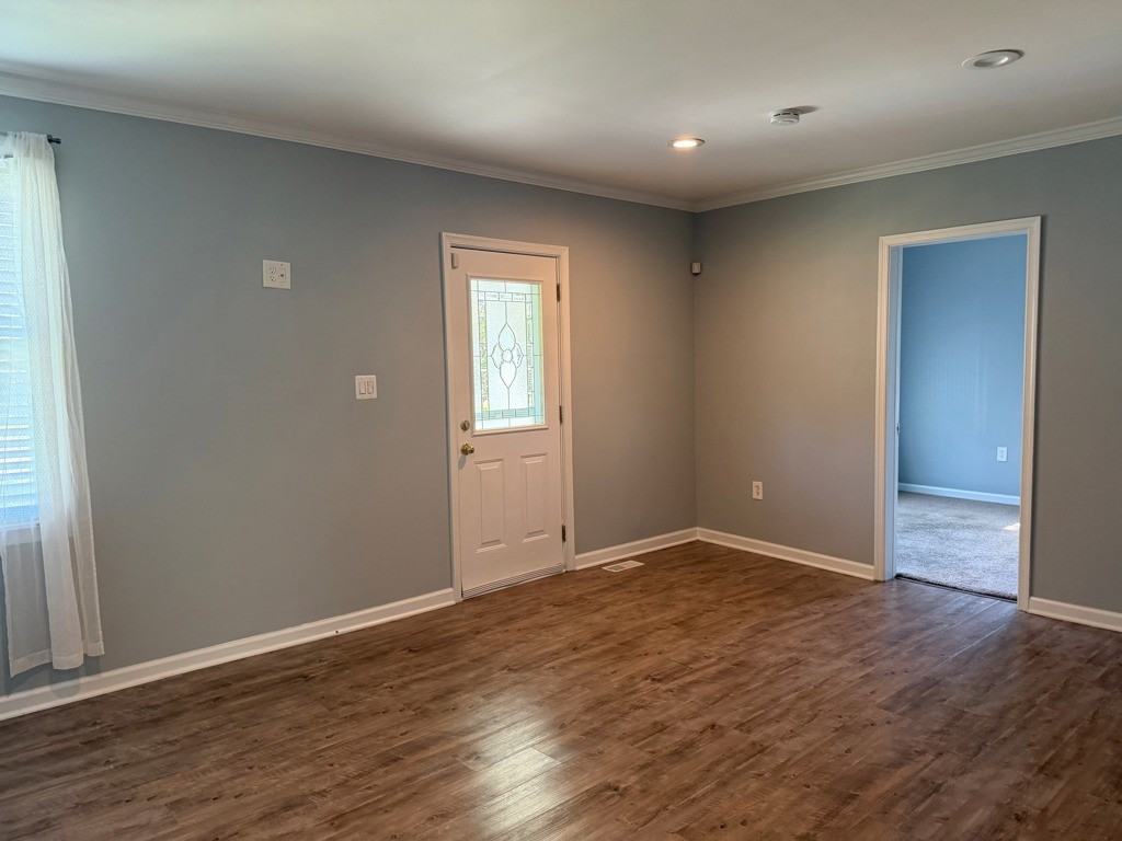 7950 Quarterfield Rd - Photo 5 of 19