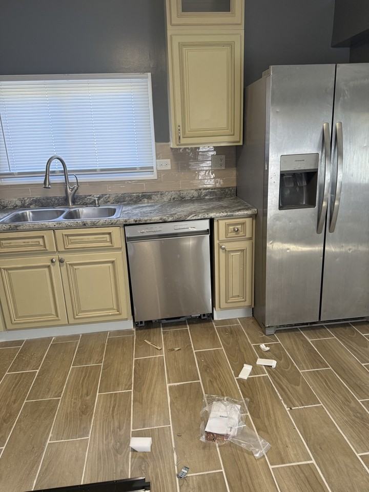 16143 Clifton - Photo 2 of 18