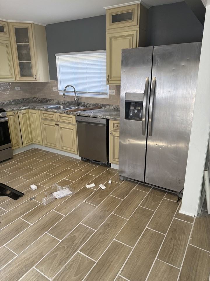 16143 Clifton - Photo 3 of 18