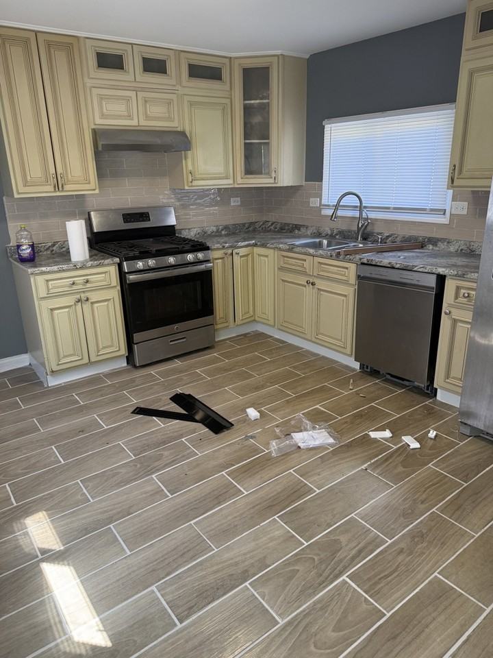 16143 Clifton - Photo 4 of 18