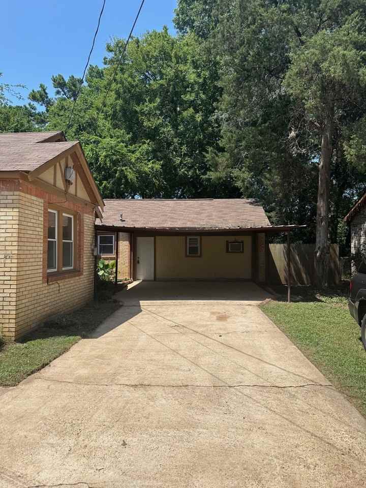 505 Nolen St - Photo 2 of 9