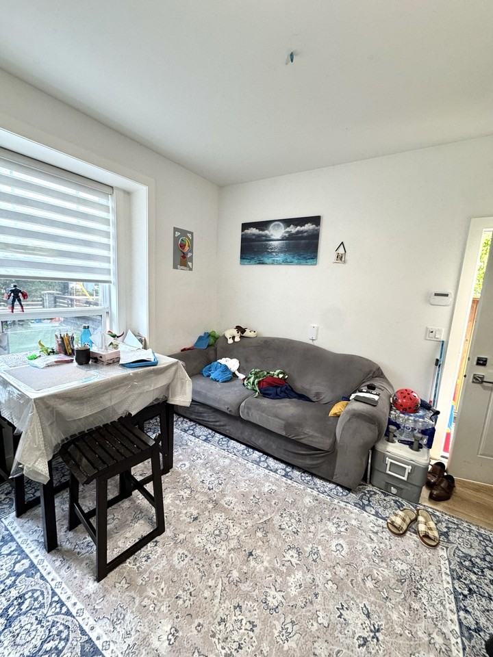 821 6th Street #1 - Photo 2 of 7