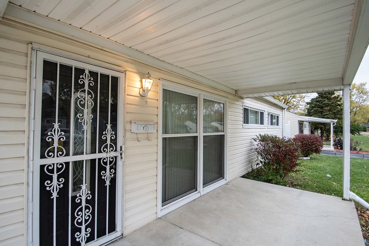 4610 Karen Dr - Photo 4 of 31