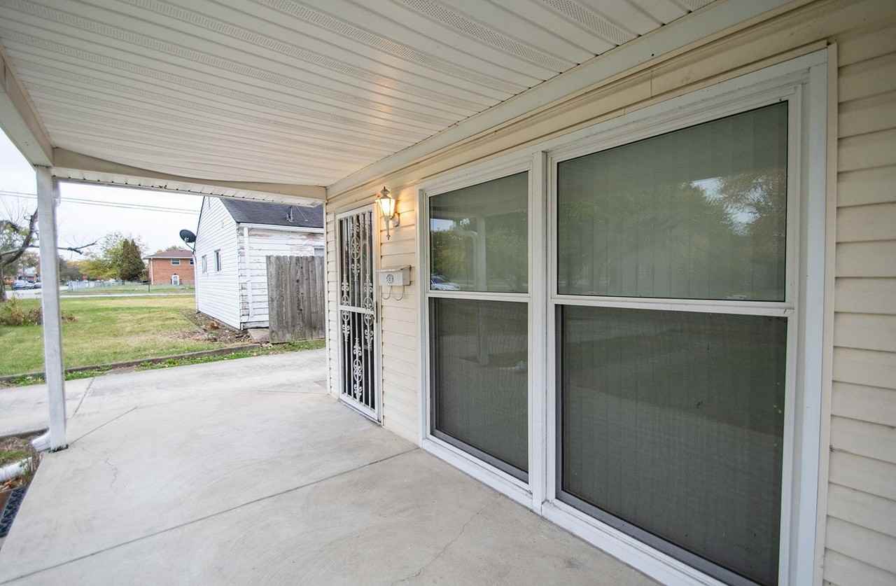 4610 Karen Dr - Photo 5 of 31