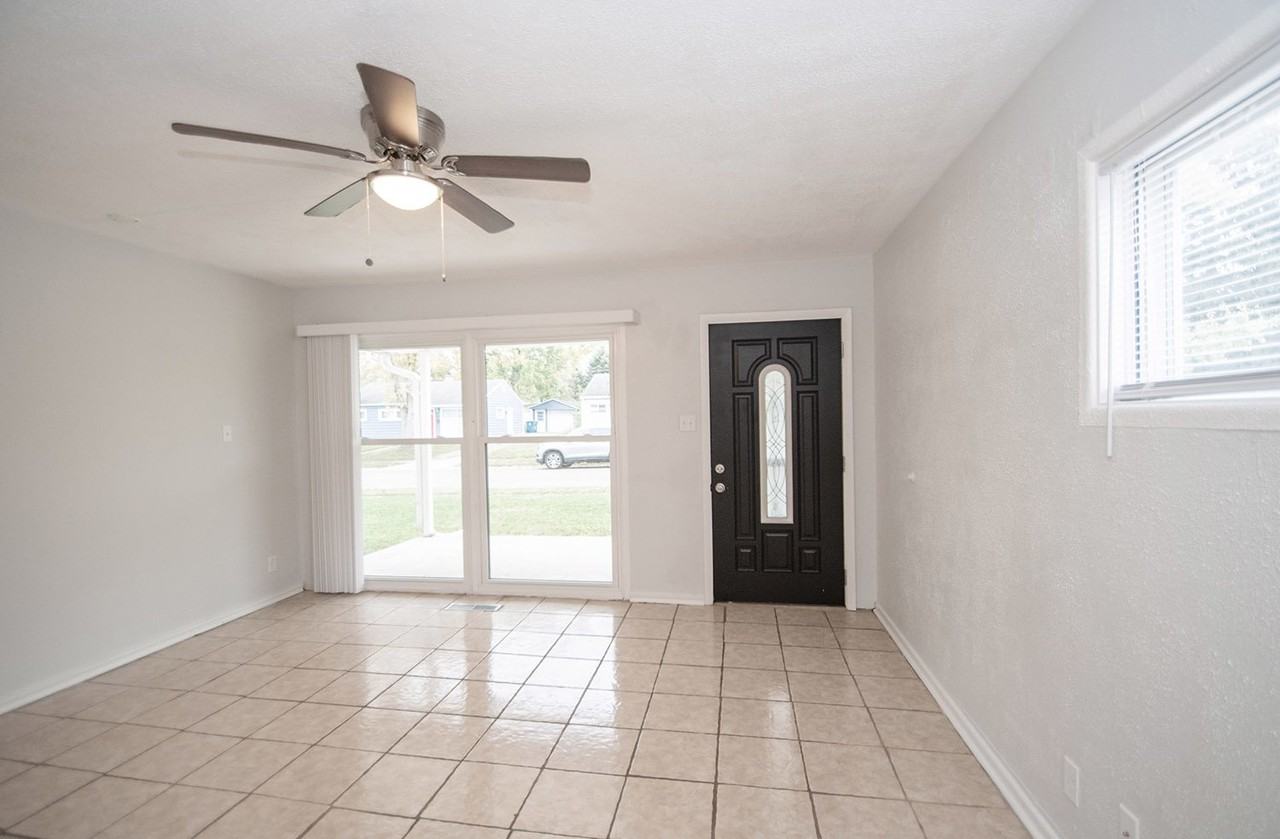 4610 Karen Dr - Photo 7 of 31