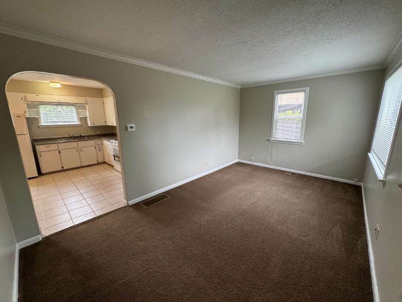 7424 Se 50th Ave - Photo 2 of 11