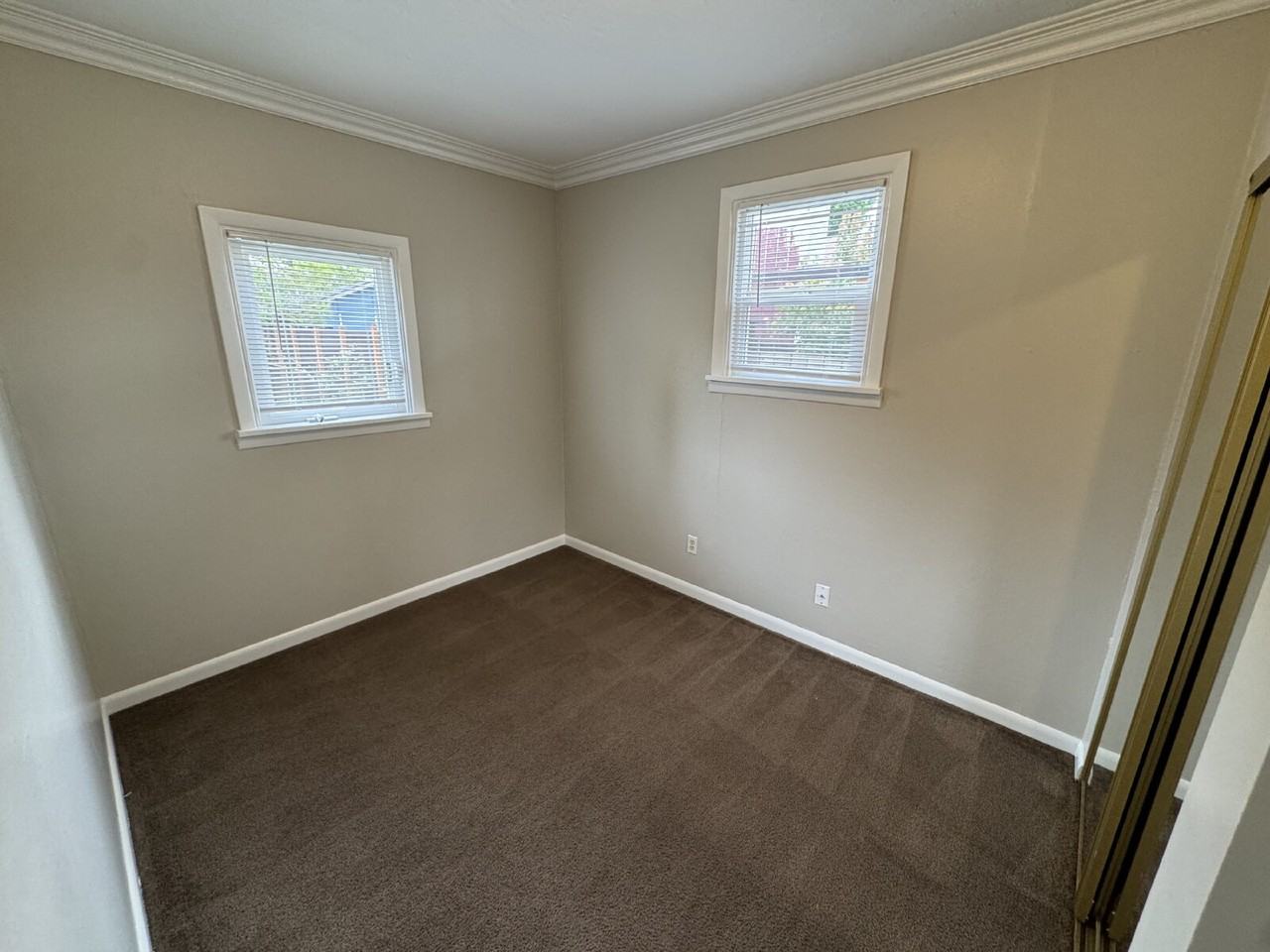 7424 Se 50th Ave - Photo 7 of 11