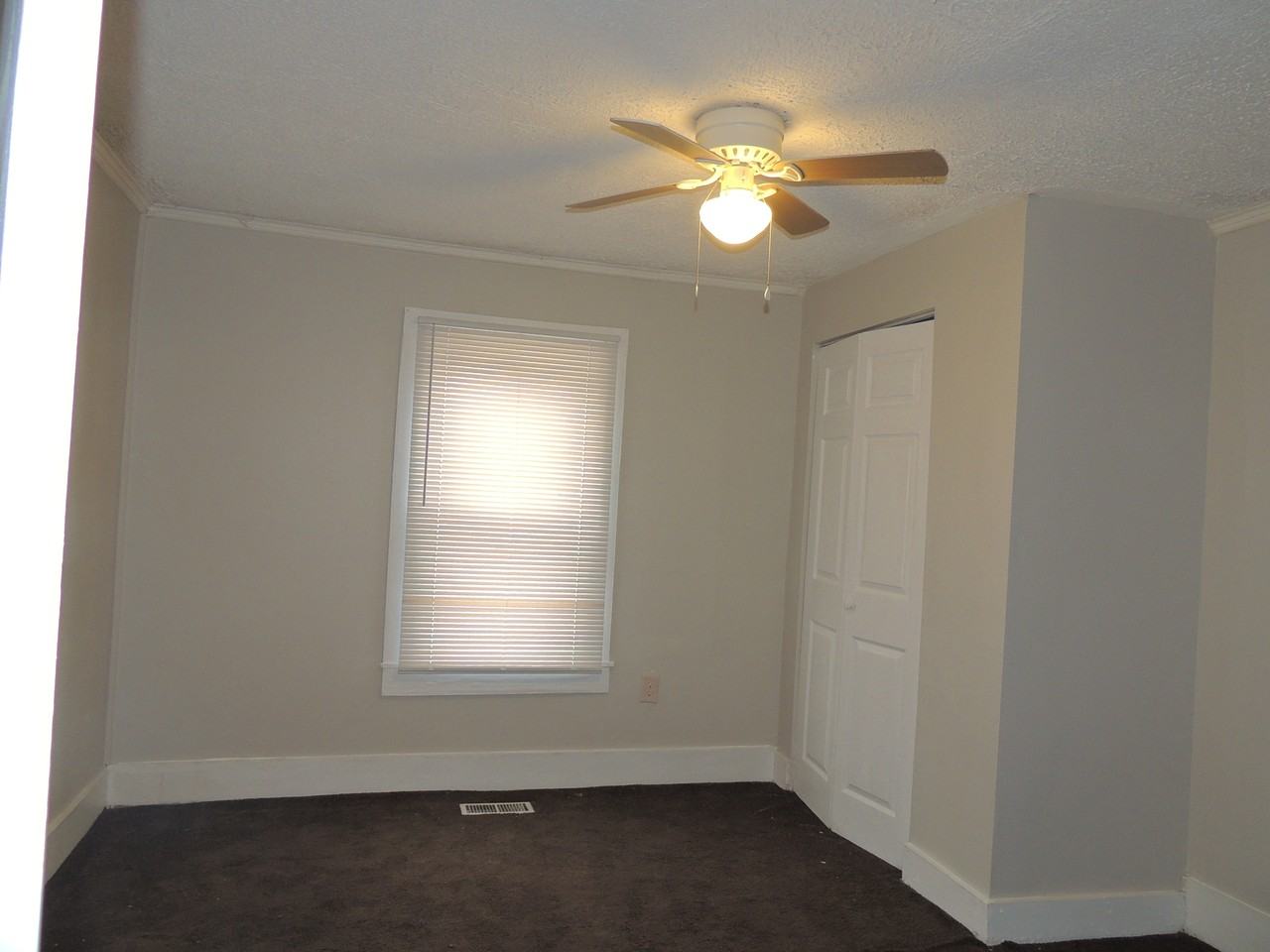 1505 Murchison Road Teachers Dr - Photo 5 of 11