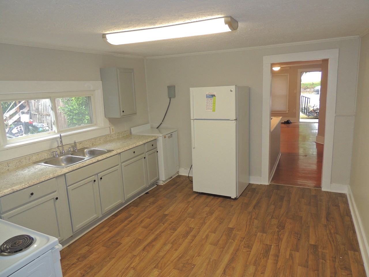 1505 Murchison Road Teachers Dr - Photo 4 of 11