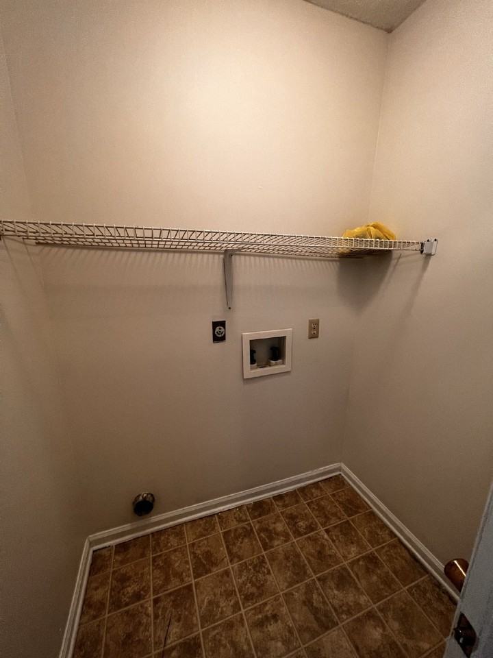 160 Waters Ave - Photo 5 of 17