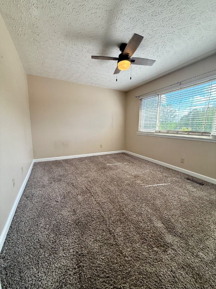 2169 Highway 41 S #13 - Photo 4 of 7