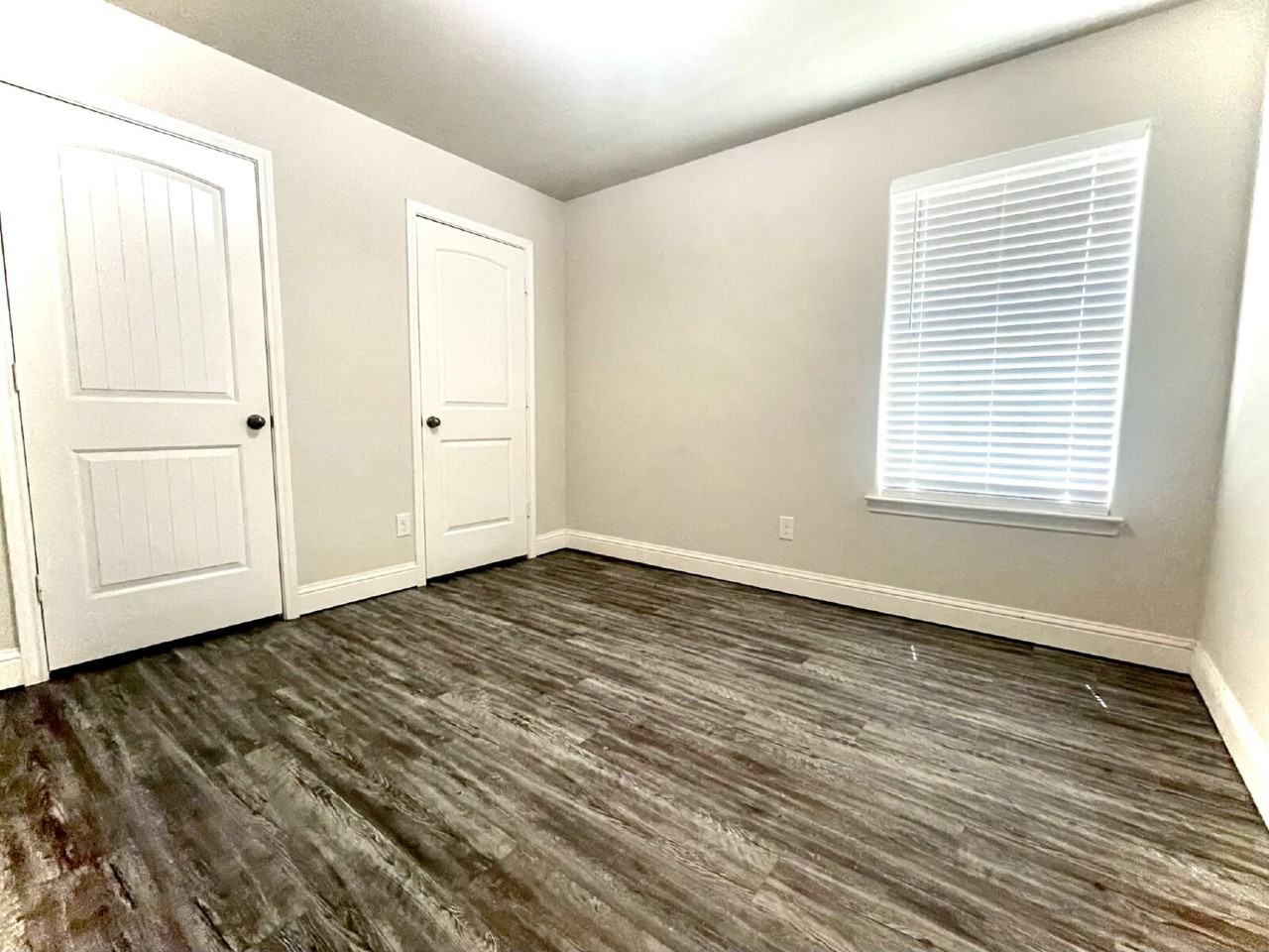 5515 110th St - Photo 6 of 10