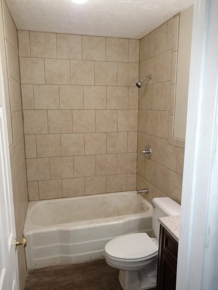 2812 43rd St - Photo 6 of 10