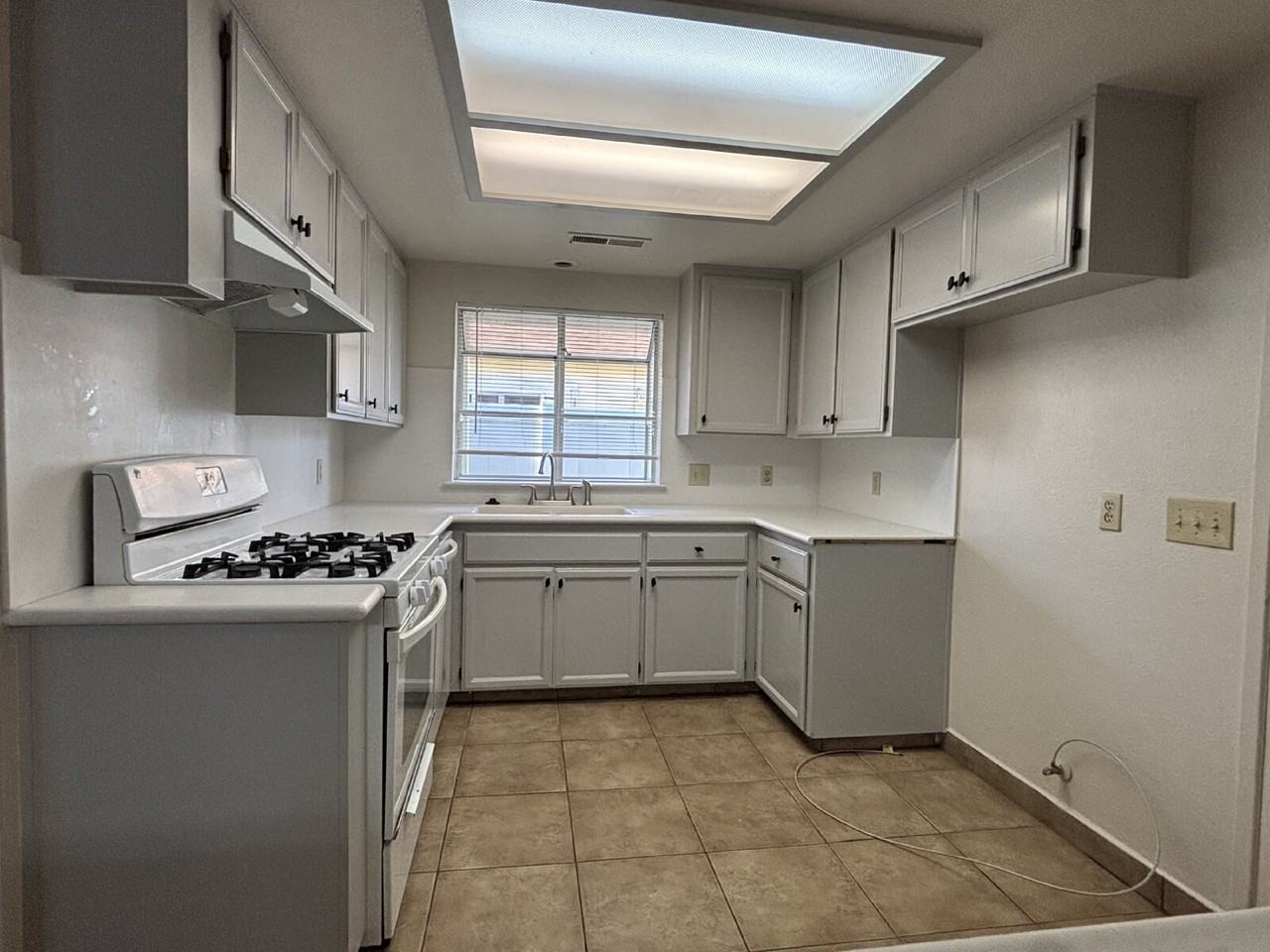 266 Odessa Way - Photo 6 of 11