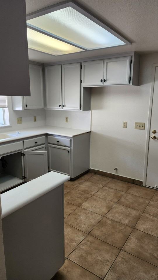 266 Odessa Way - Photo 7 of 11