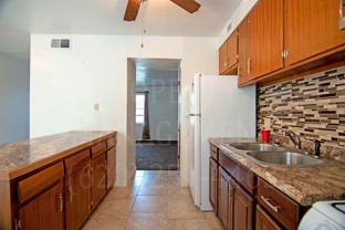 403 W 9th St - Photo 1 of 1