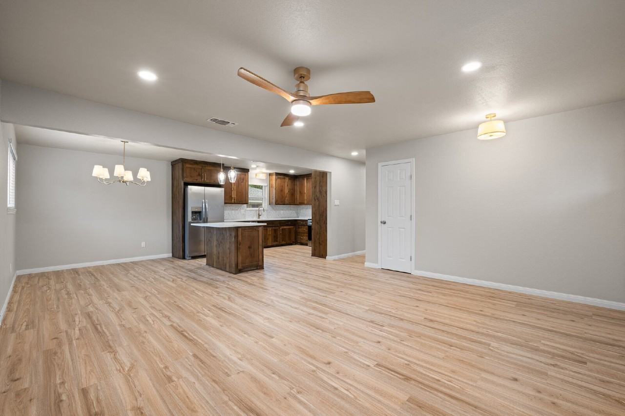 4310 Gorman Dr - Photo 7 of 40