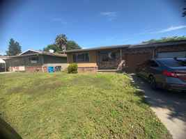 featured image of 1371/1373 Bancroft