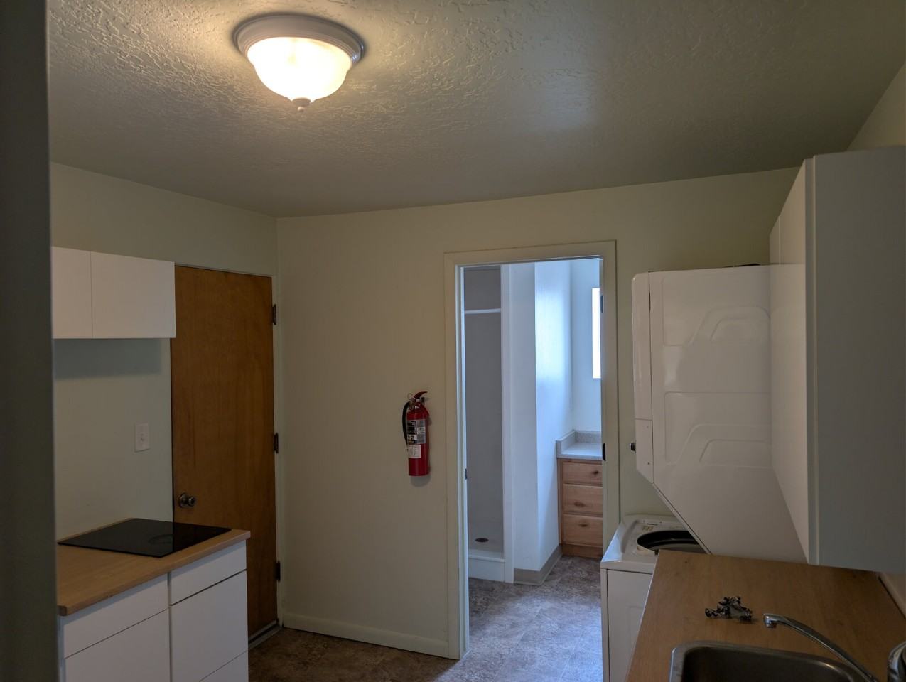 81 E 100 N - Photo 4 of 11