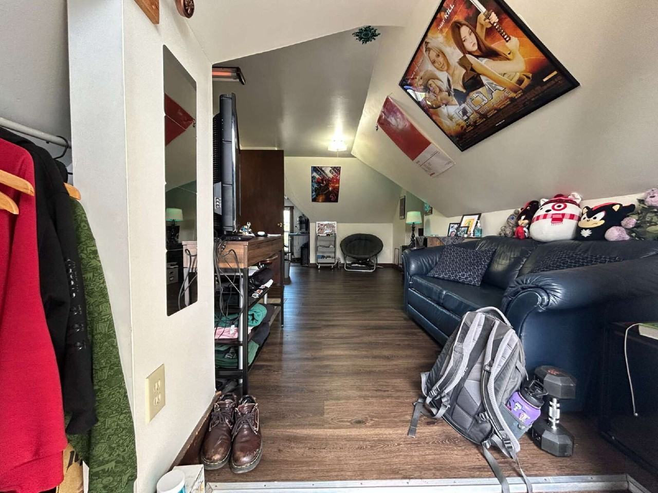 512 E Chestnut St - Photo 2 of 11