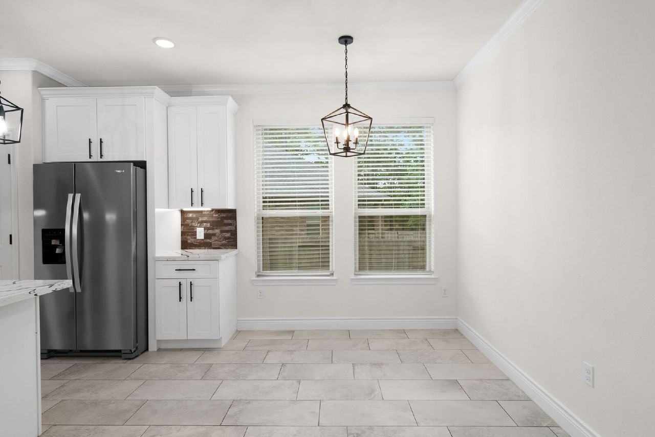 206 Elianne Lace Ct - Photo 5 of 17