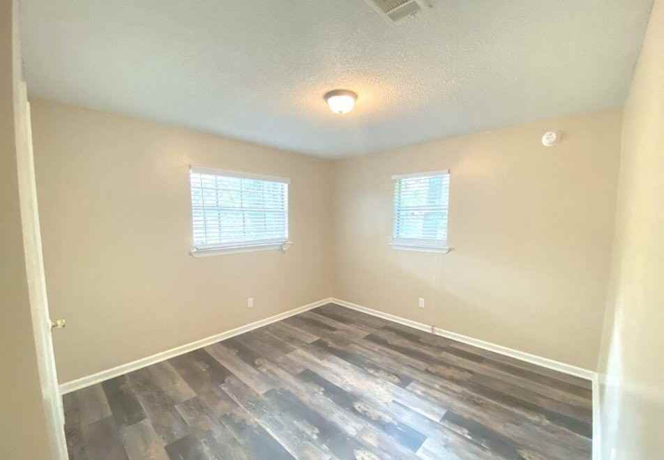 2248 Keith St - Photo 5 of 15