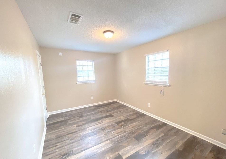 2248 Keith St - Photo 6 of 15