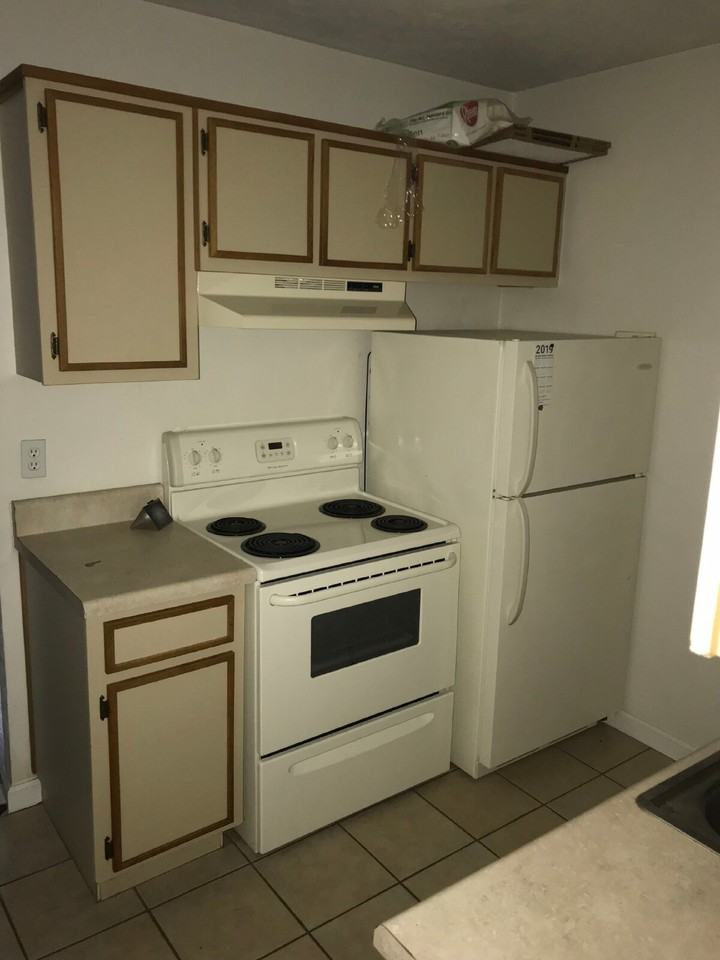 2530 Mar Ct - Photo 4 of 17