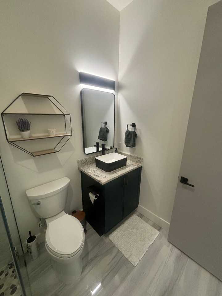 415 E 7th Ave Unit B - Photo 7 of 14