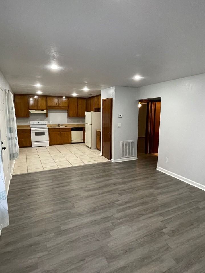 5722 Lumberjack Ln - Photo 2 of 18