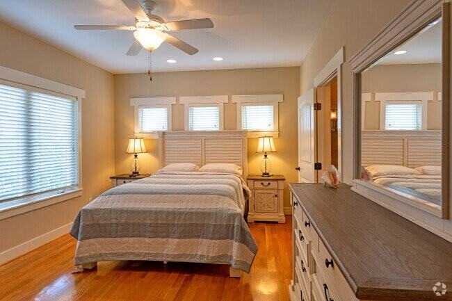 1343 Hancock Ct - Photo 6 of 30