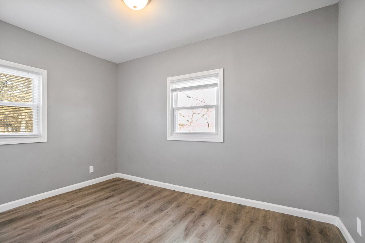 4889 N 24th St - Photo 7 of 15