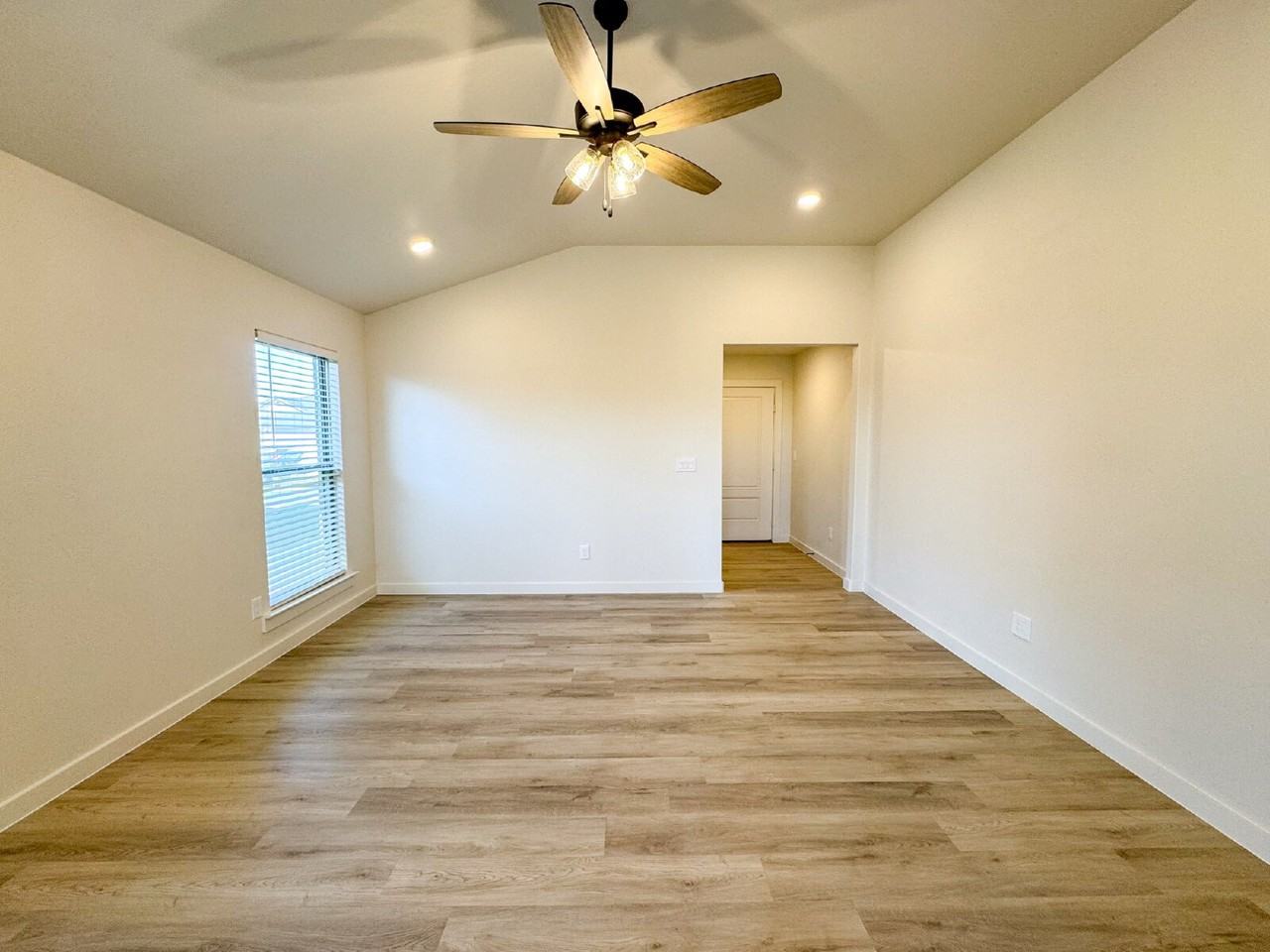 6003 Venita Ave - Photo 4 of 16