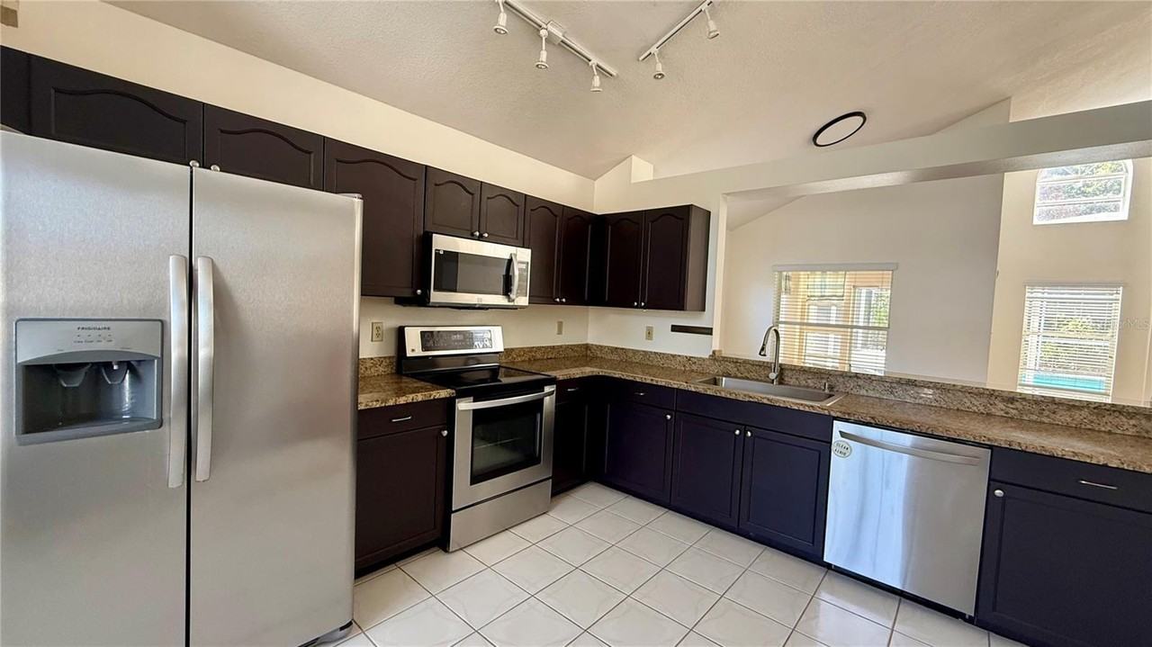 14604 Quail Trail Cir - Photo 4 of 24