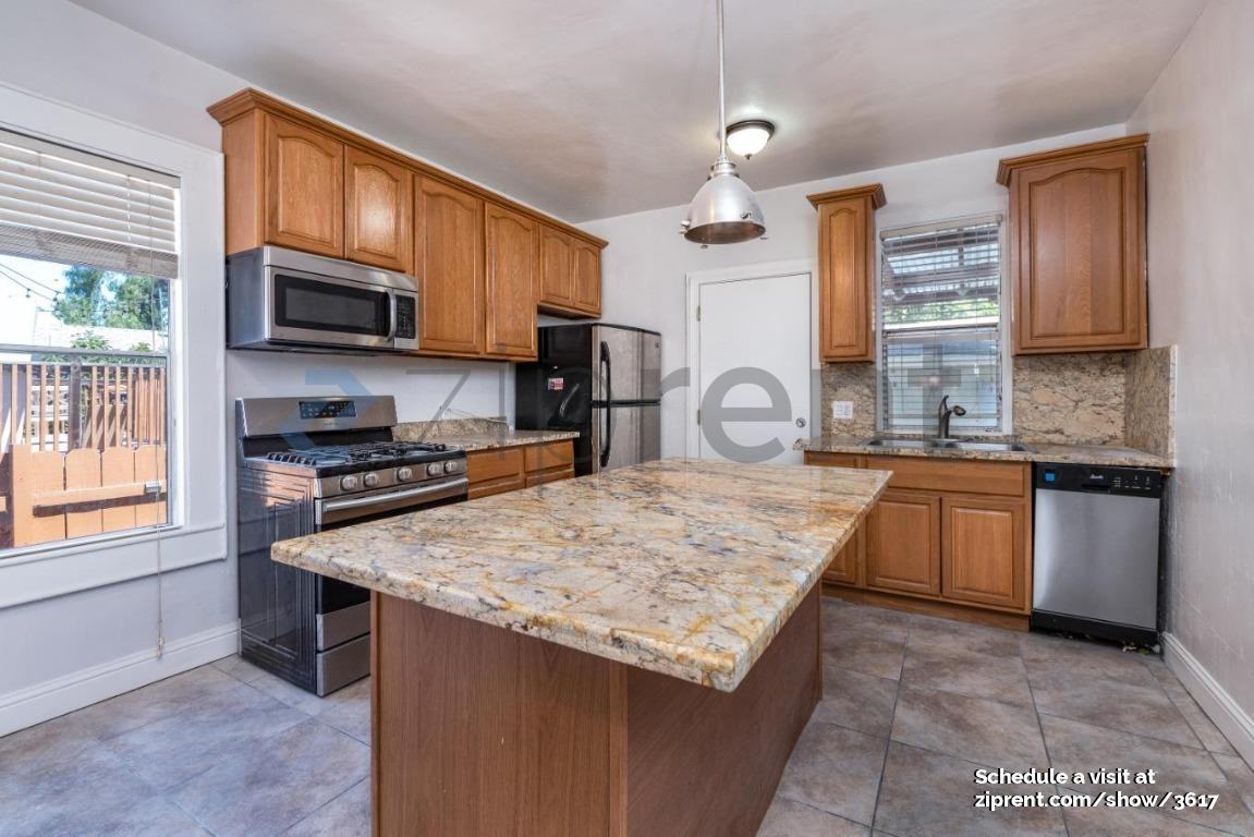 436 N 7th St #F - Photo 4 of 12