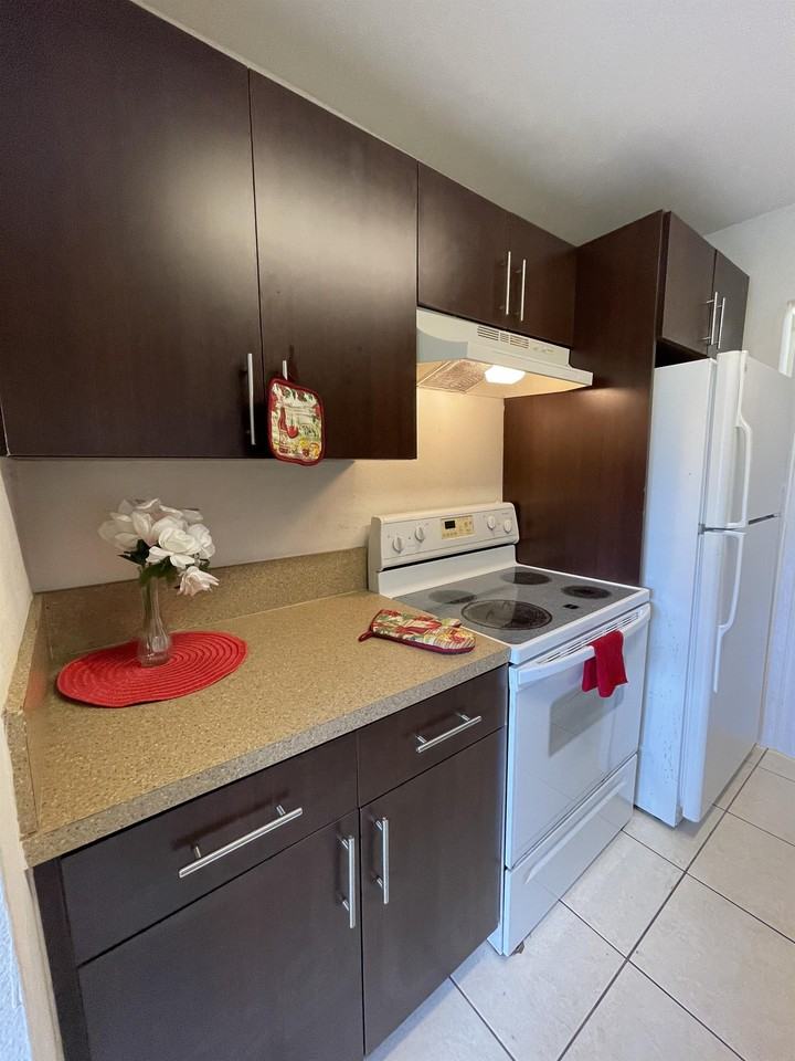 3957 Northwest 87Th Ave #129