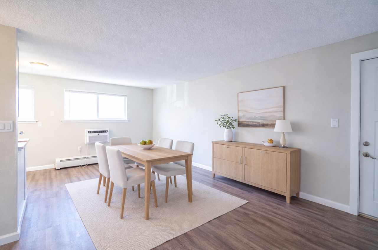 Hawk Point Apartments - Photo 2 of 32