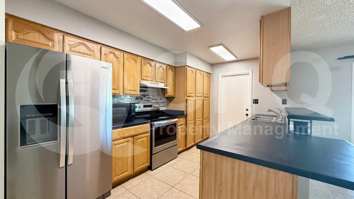 2006 E Duke Dr - Photo 3 of 19