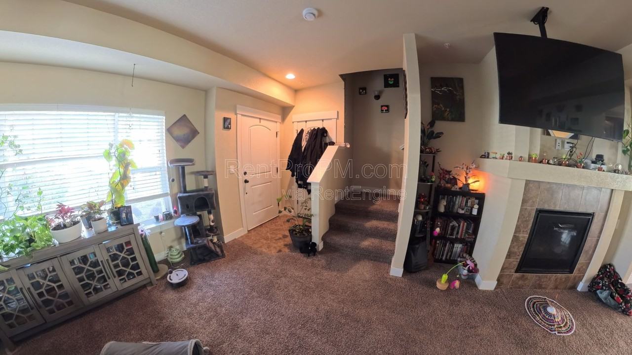 5021 Brookfield Dr #D - Photo 2 of 15