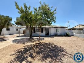 3335 E Oak St - Photo 1 of 1