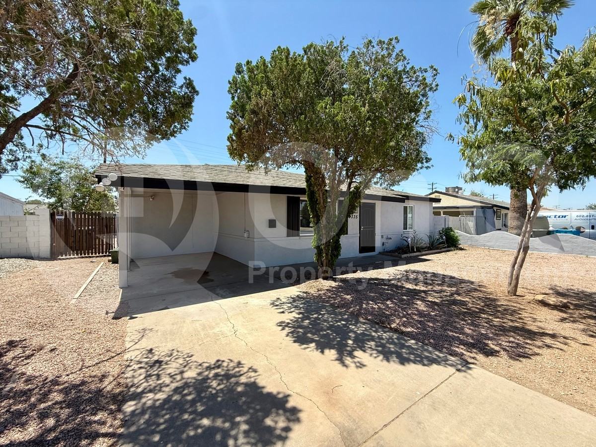 3335 E Oak St - Photo 2 of 4