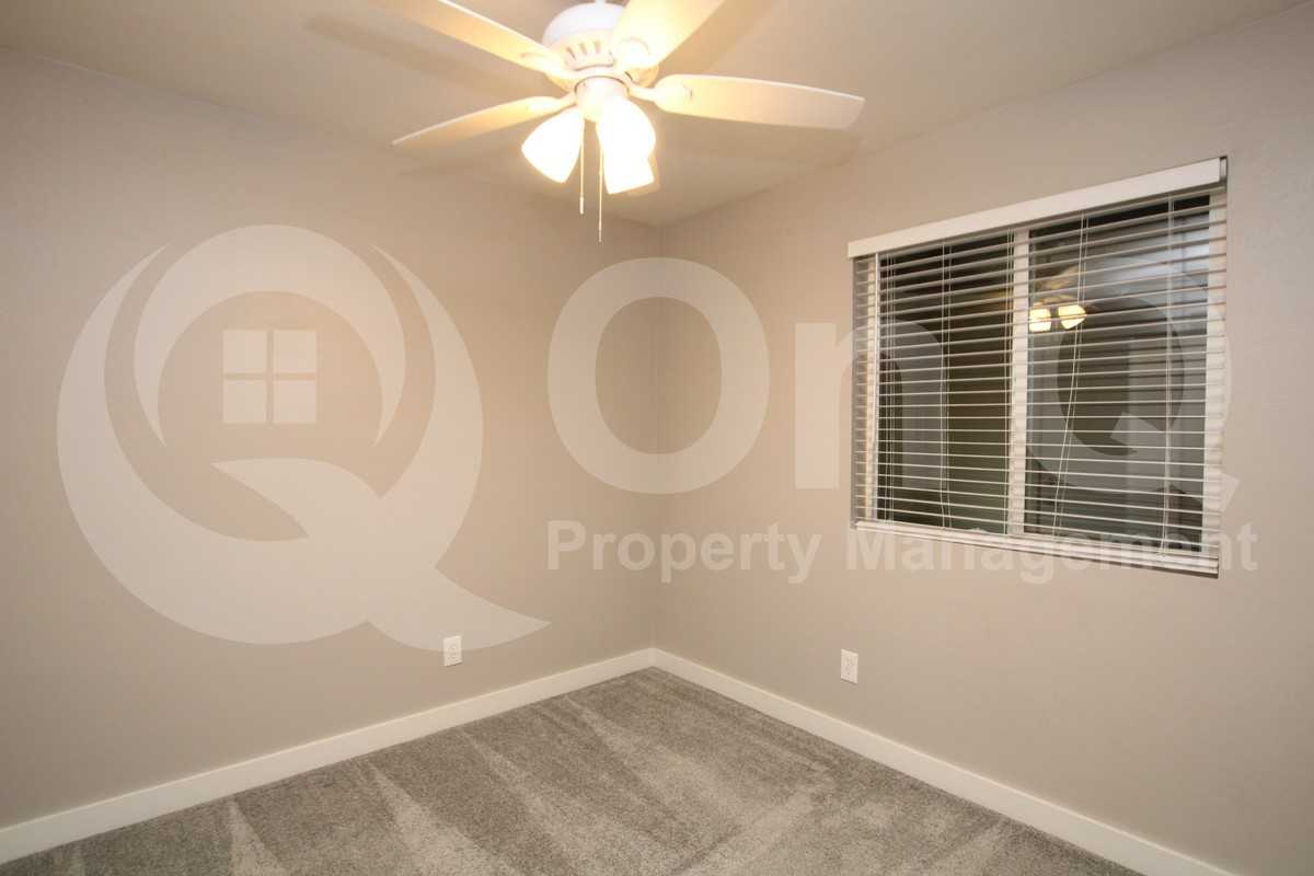 3228 E Crescent Ave - Photo 6 of 19