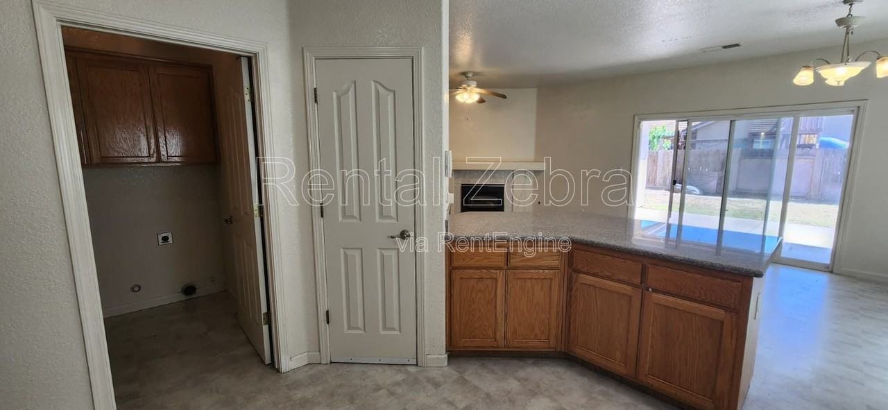 3201 Bea Ct - Photo 7 of 29