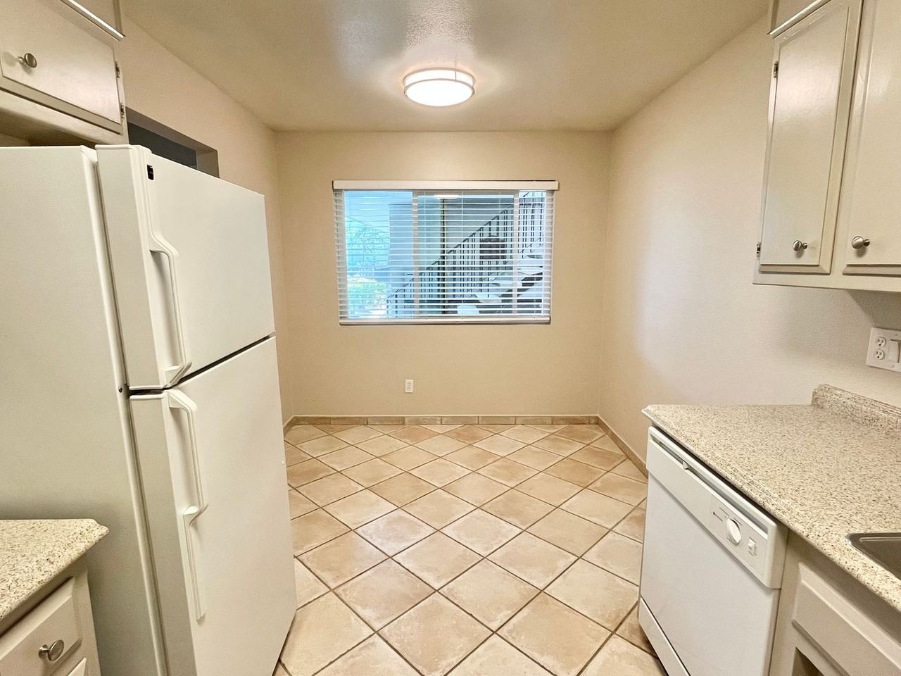 Lake Crest Apartments - Photo 3 of 50