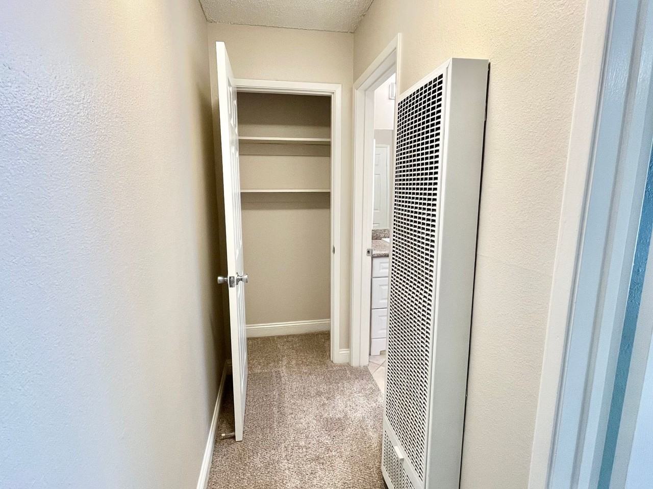 Lake Crest Apartments - Photo 5 of 50