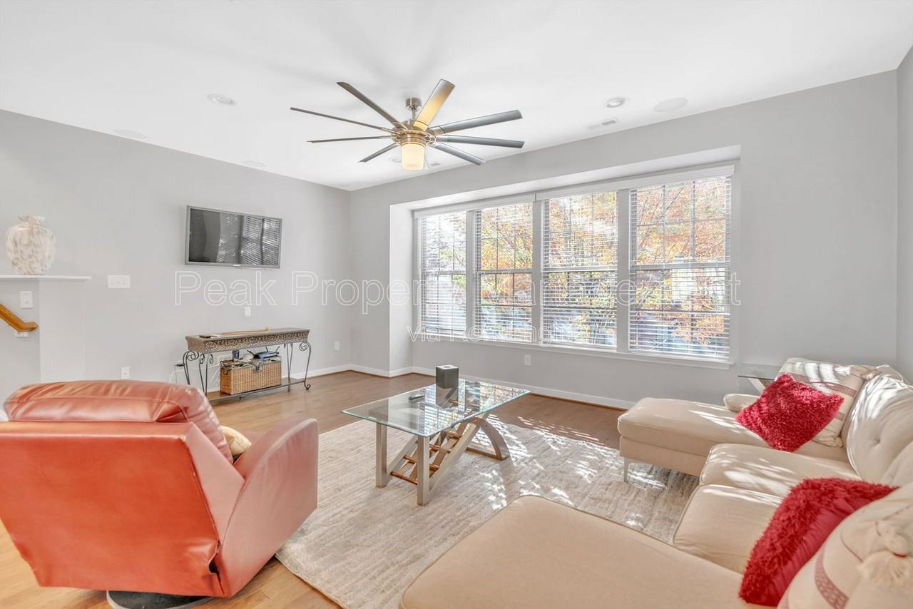 4951 Old Main St - Photo 3 of 31