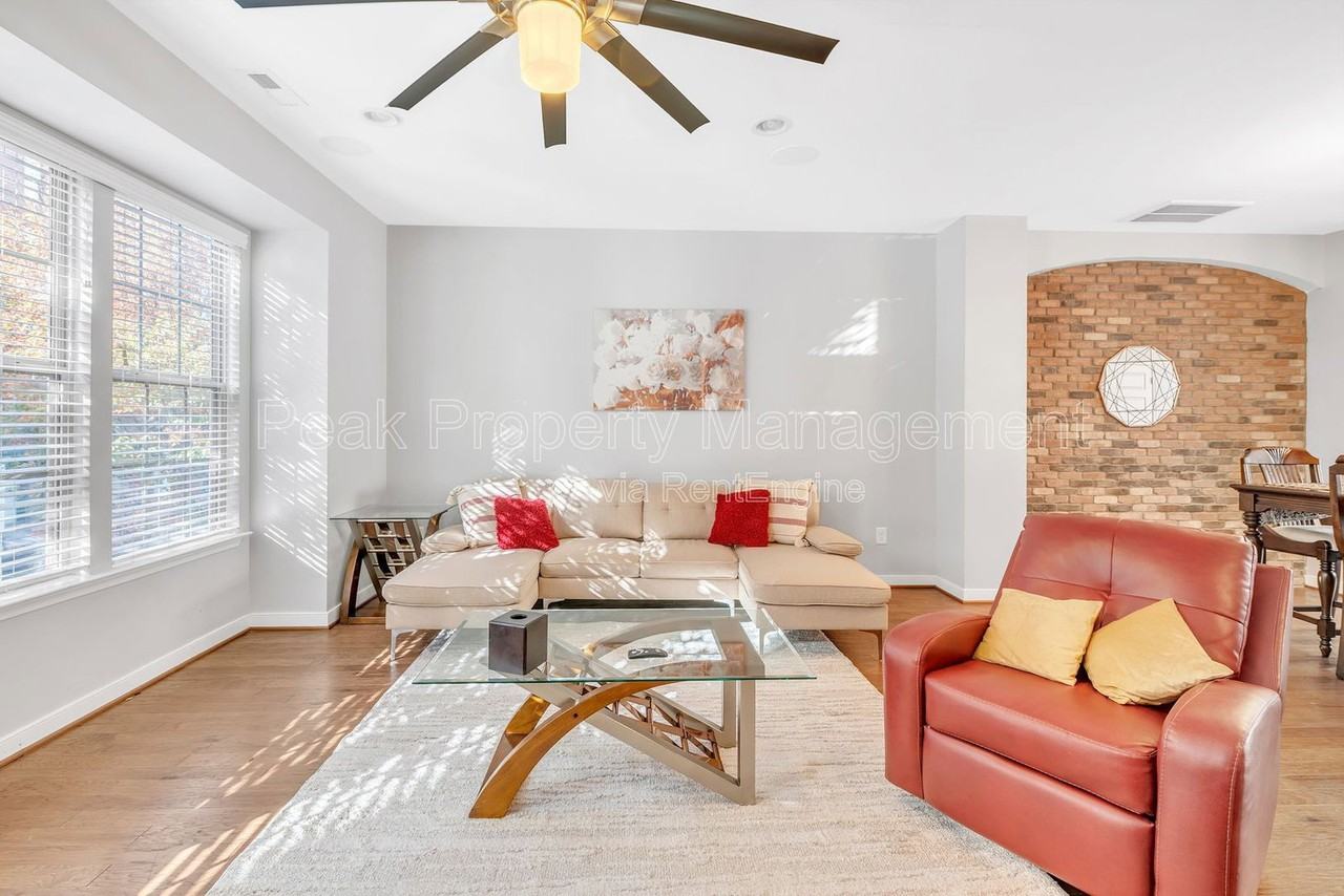 4951 Old Main St - Photo 4 of 31