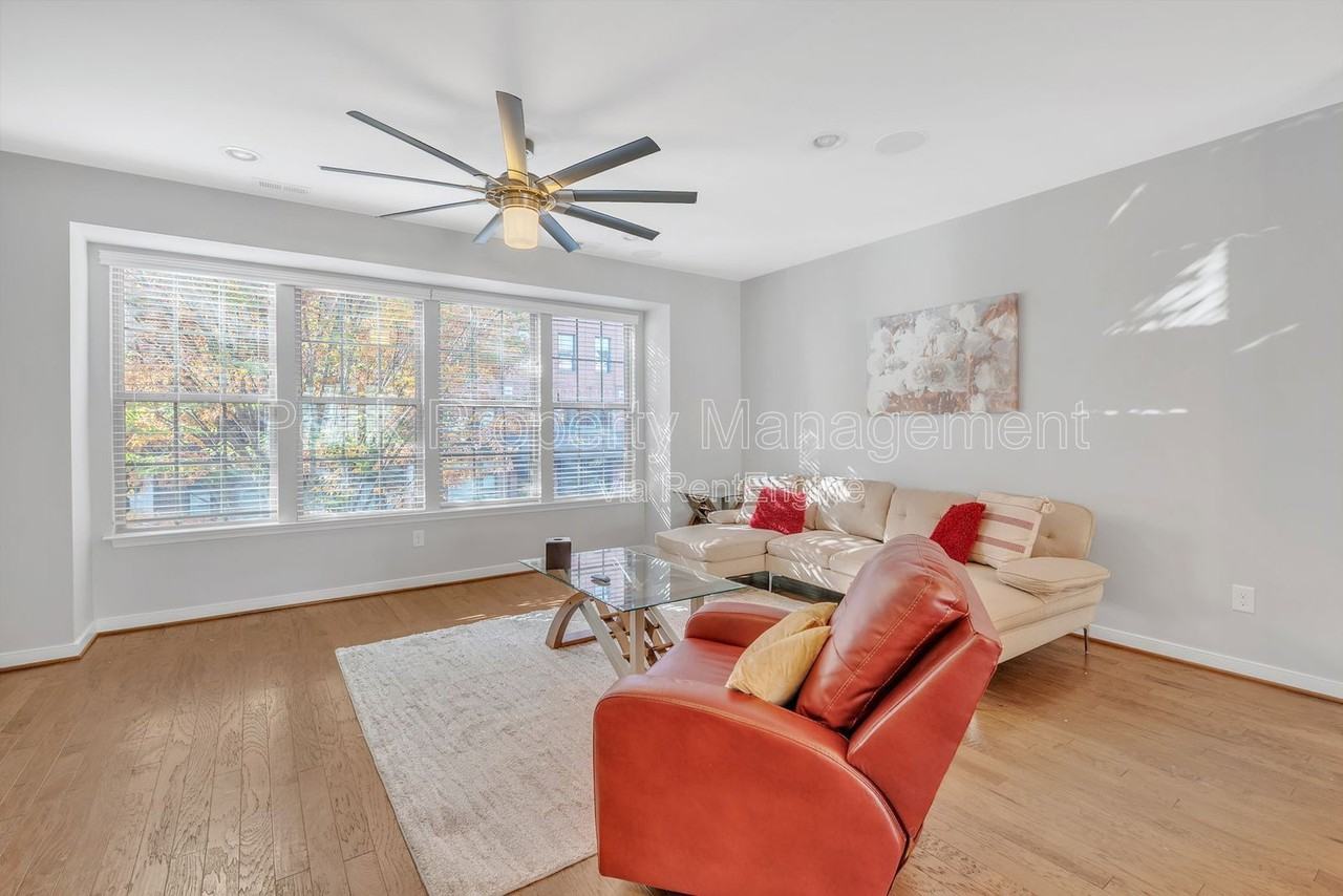 4951 Old Main St - Photo 6 of 31