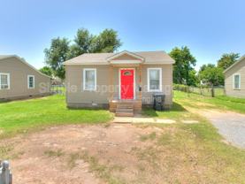 4007 N Rockwell Ave - Photo 1 of 1