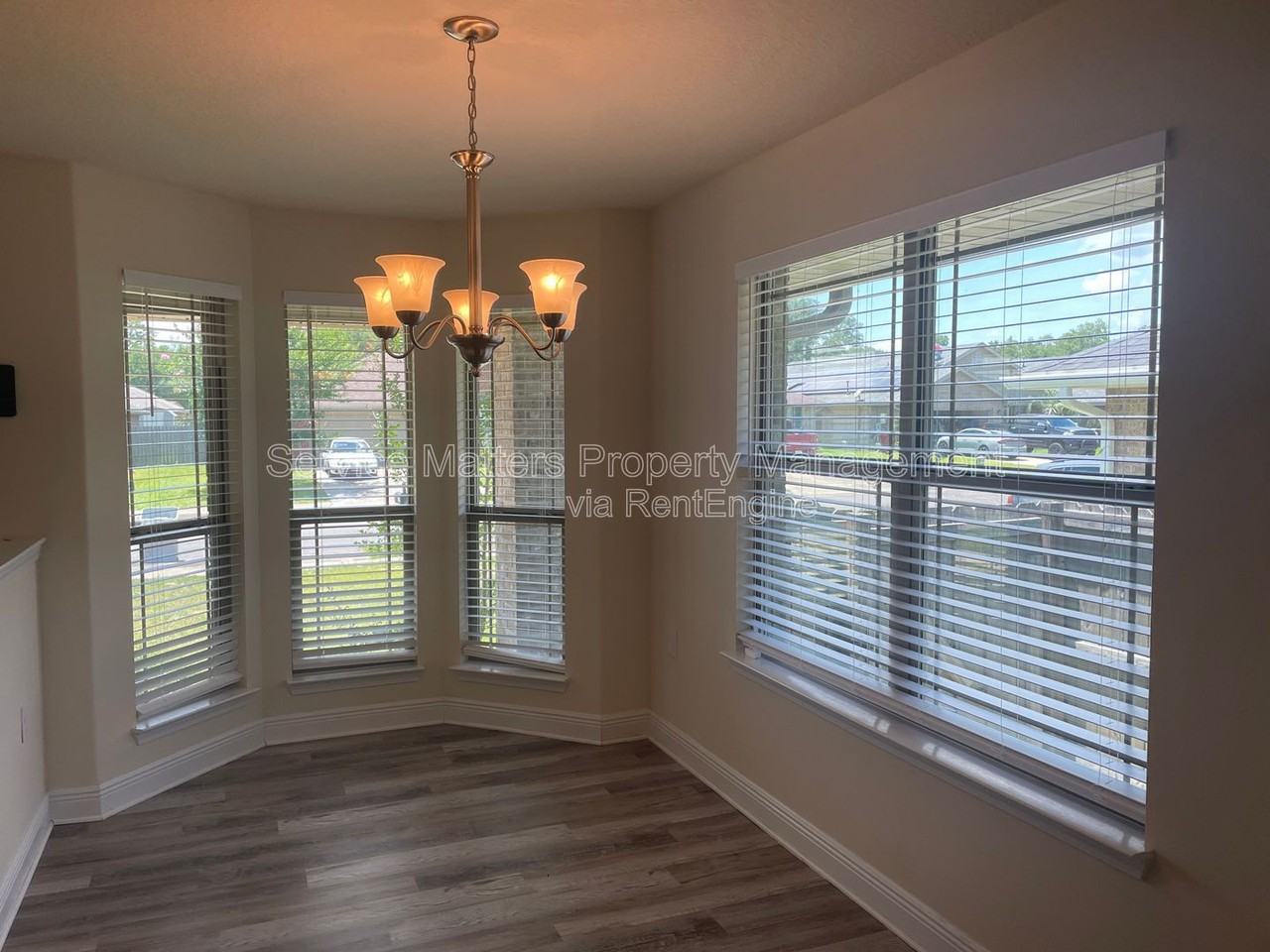 4170 Roosevelt Way - Photo 4 of 21